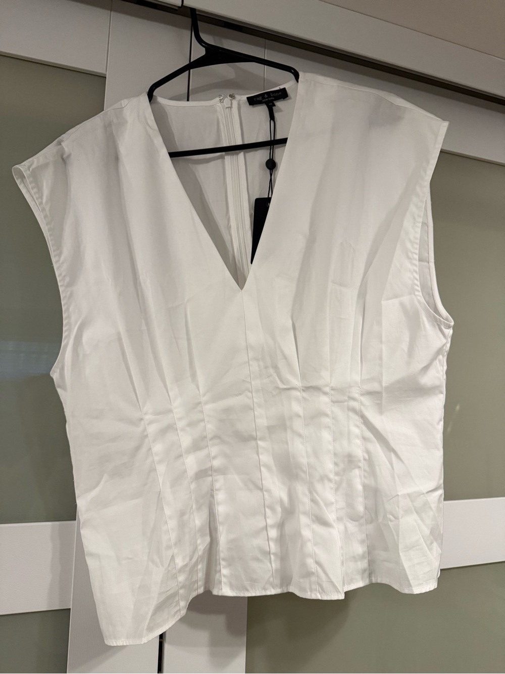 rag & bone Cotton White Sleeveless V-Neck Pleated Blouse